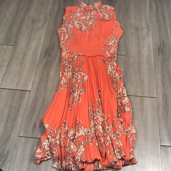 NANETTE NANETTE LEPORE Pleated Floral Springtime Dress size 8 - Picture 9 of 12